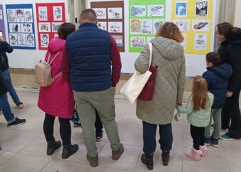 Otvorena izložba karikatura Nikole Dragaša u Domu kulture Kačarevo
