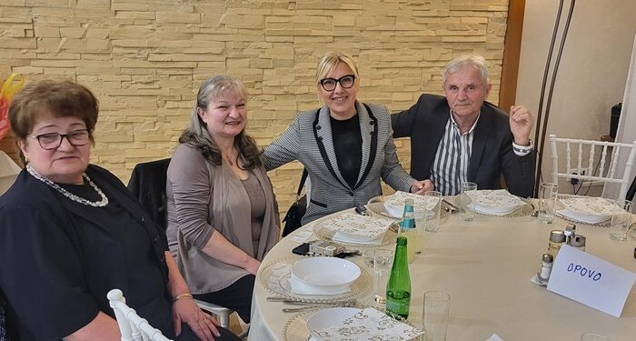 Penzioneri opštine Opovo proslavili 8. mart – Međunarodni dan žena