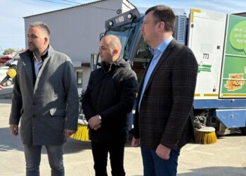 „Gradska čistoća“ ponovo donirala svoja vozila- ovoga puta JKP „Bukulja“ u Aranđelovcu
