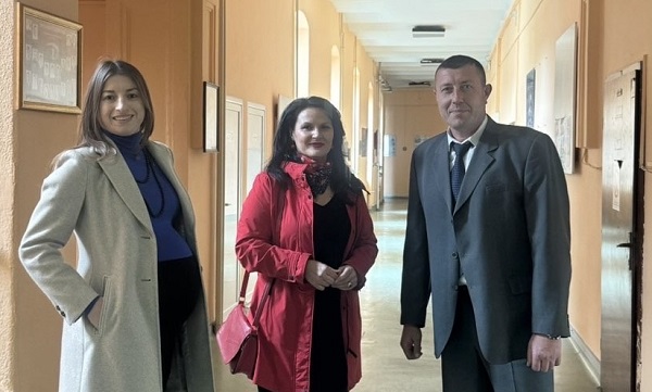 Posle značajnih ulaganja: Predsednica Opštine i Predsednica Skupštine posetile OŠ „Đura Jakšić“