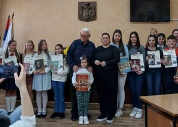 Opštinsko takmičenje recitatora u Kovačici: Deca na krilima poezije