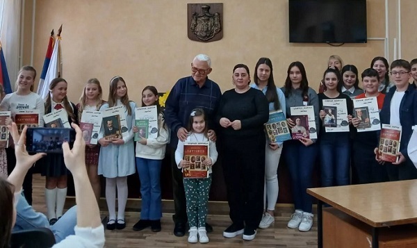 Opštinsko takmičenje recitatora u Kovačici: Deca na krilima poezije