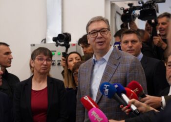 Vučića u Pančevu dočekalo više od 4.000 ljudi: Beskrajna zahvalnost, mnogo vas volim, a uskoro se spremite, Srbija pobeđuje!