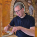 Predsednik Vučić svratio u pekaru u Crepaji: „Burek je super!“