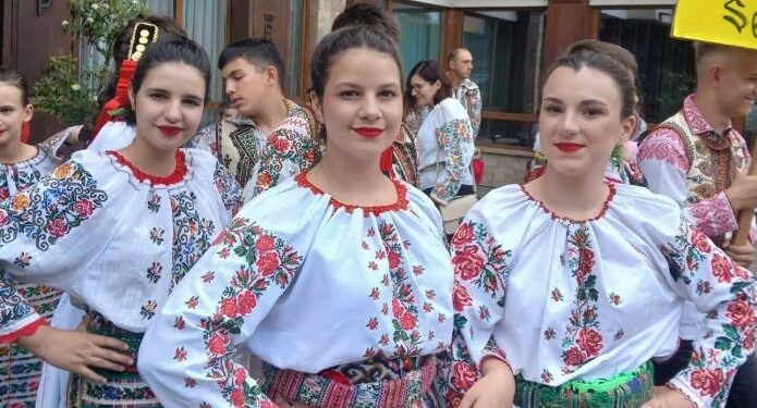 Deca iz Uzdina predstavljaju rumunsku zajednicu iz Vojvodine na Međunarodnom festivalu folklora u Bugarskoj