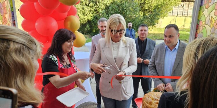 Otvaranje prostorija Udruženja „Zlatne ruke Sakule“