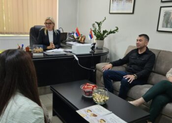 Opovo ponosno na mlade šampione: Prijem za Jovana Carana i Nadu Janošev