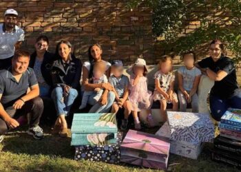 Predstavnici SNS Pančevo posetili višečlanu porodicu Nikolin