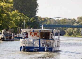 Počinje nova sezona vožnji gradskim katamaranom „Panuka“