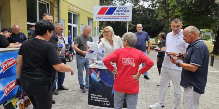 OO SNS Opovo: Tokom vikenda održani štandovi u Opovu i Barandi
