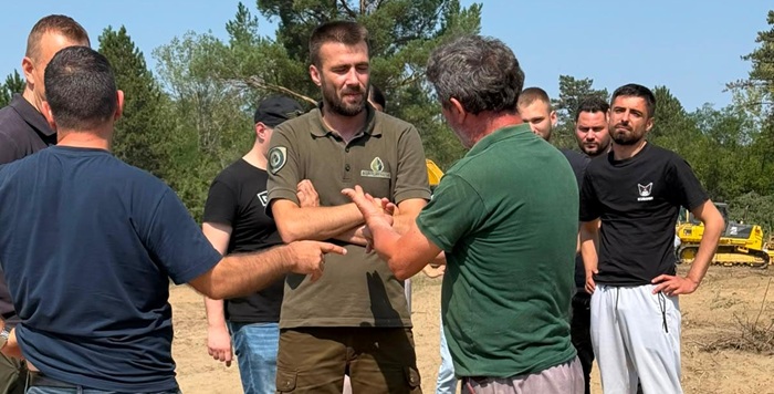 Gašenje požara u Deliblatskoj peščari: Vetar i specifičan teren otežavaju rad