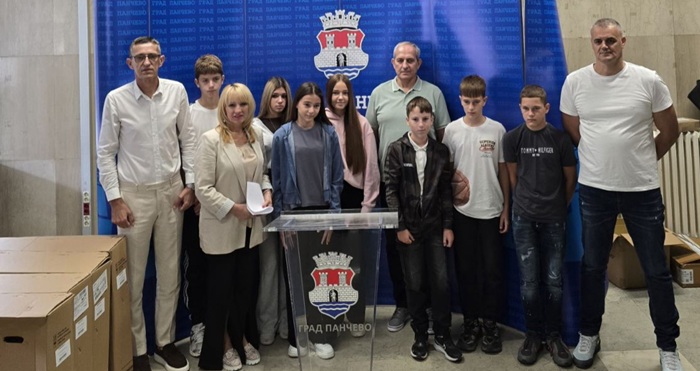Grad Pančevo nagradio učenike iz Omoljice, šampione Evrope