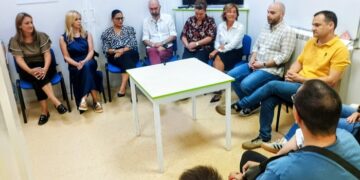 Psihološko predavanje „Pitaj. Slušaj. Ostani. – Kako prepoznati, razumeti i reagovati“