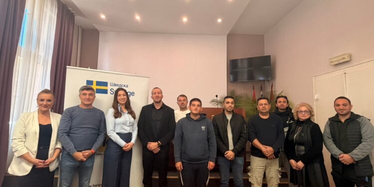Predsednica Opštine Kovin uručila ugovore korisnicima projekta HELP za podršku zapošljavanju i samozapošljavanju